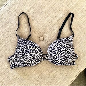 Victoria’s Secret Pink push-up bra 34A